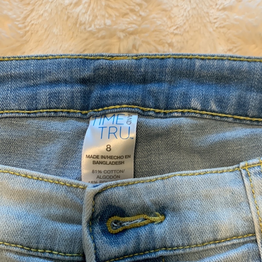 Floral patch jeans size 8 - Picture 2 of 6